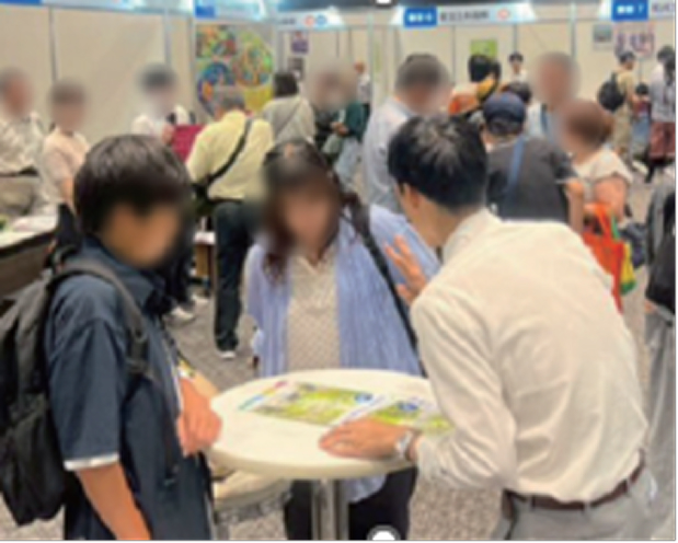工科高校の先生や在校生に話を聞く様子