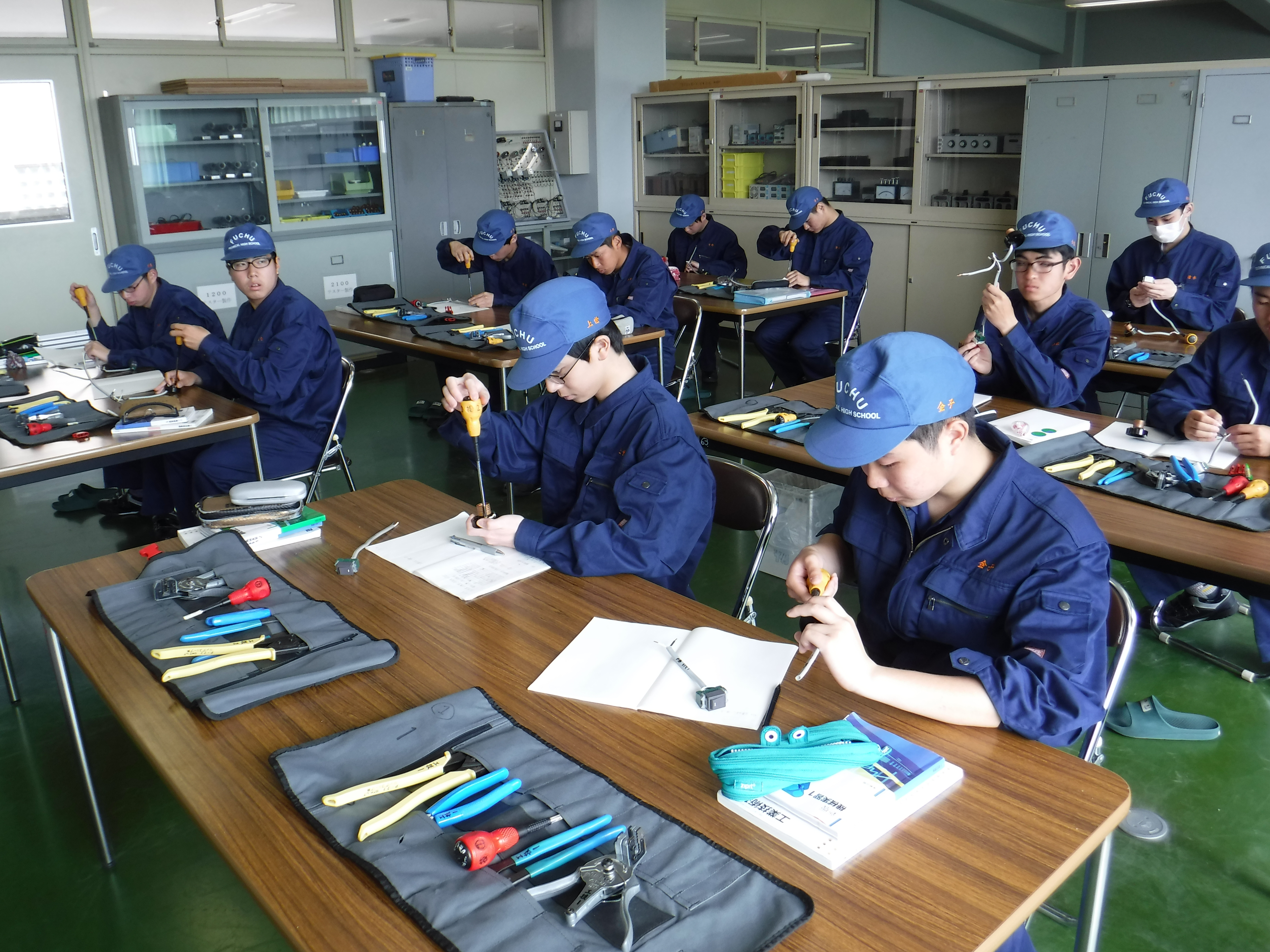 府中工科高等学校の紹介画像_04