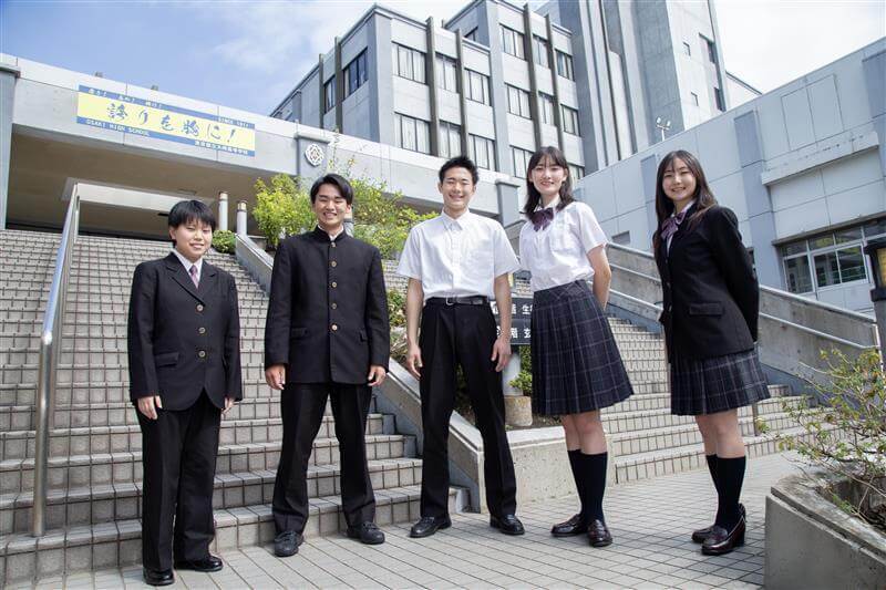 大崎高等学校の制服