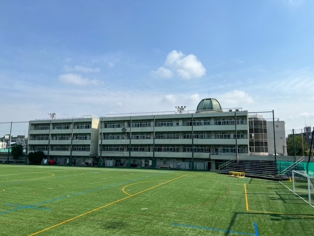 小山台高等学校の外観