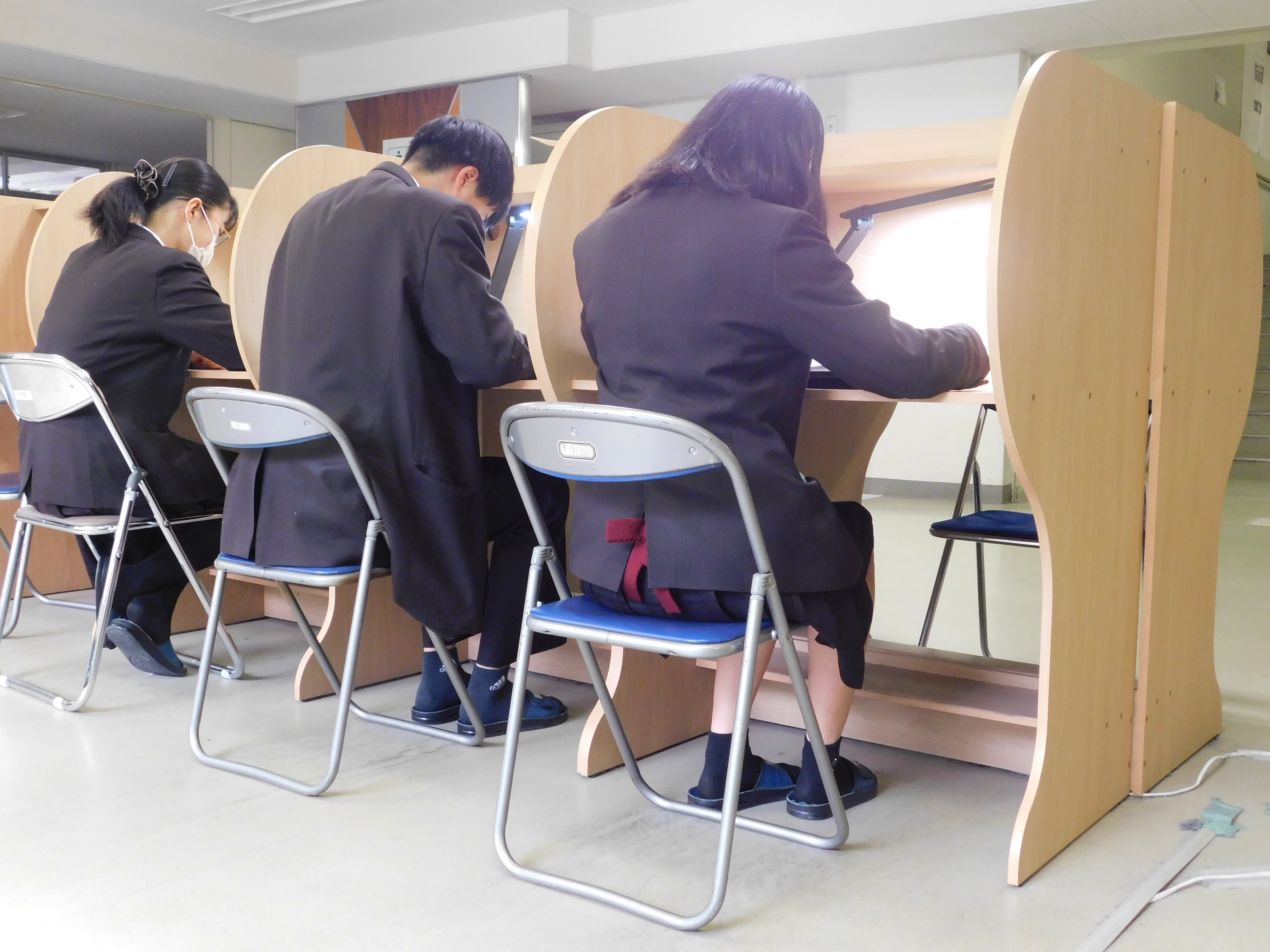 八王子東高等学校の紹介画像_05